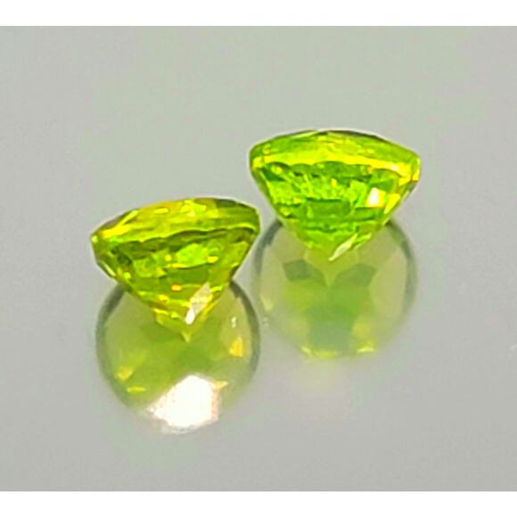 Pretty 3 Carat Pakistani Peridot Pair!! - Picture 5 of 10